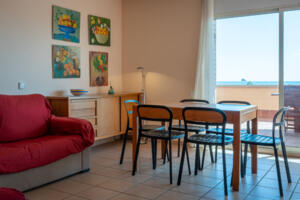 AT019 AT019 Les Palmeres Apartamento  Torredembarra