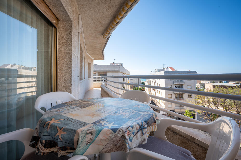 AT128 AT128 Catalunya Apartament  Torredembarra