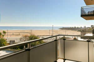 AT066 AT066 Boabi Apartament  Torredembarra
