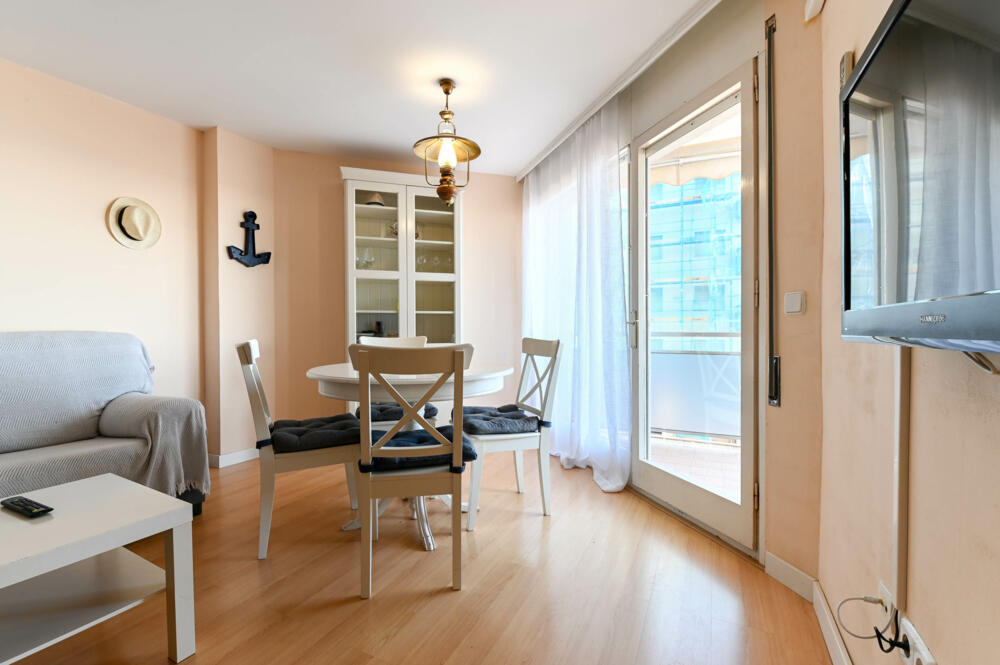 AT066 AT066 Boabi Apartament  Torredembarra