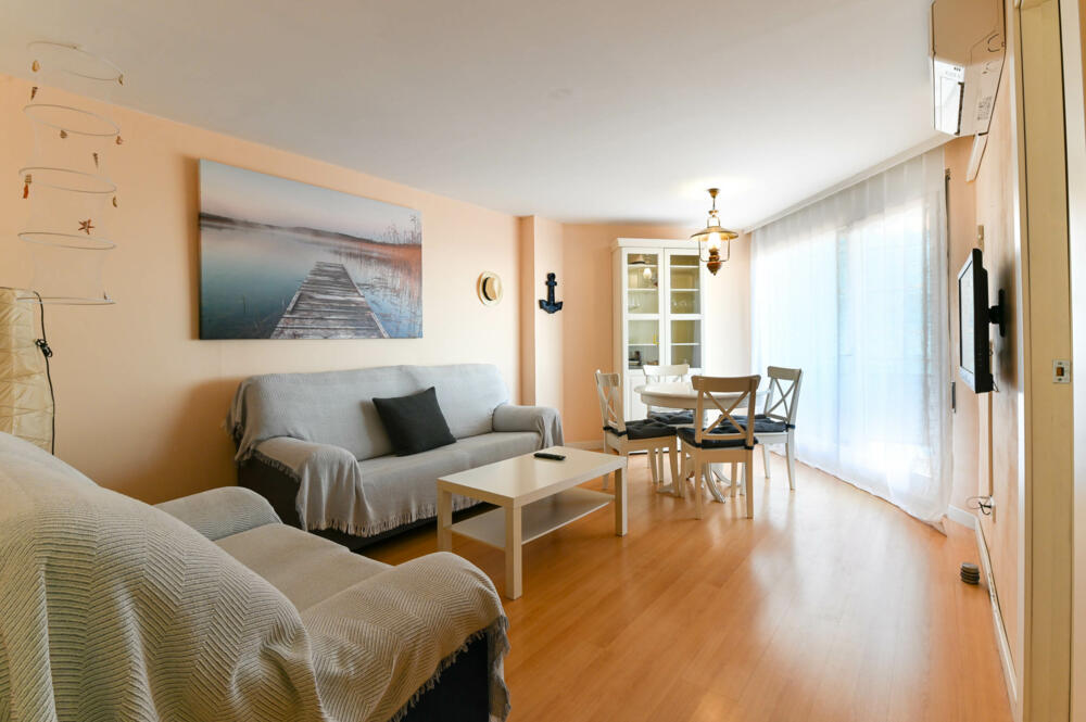 AT066 AT066 Boabi Apartament  Torredembarra