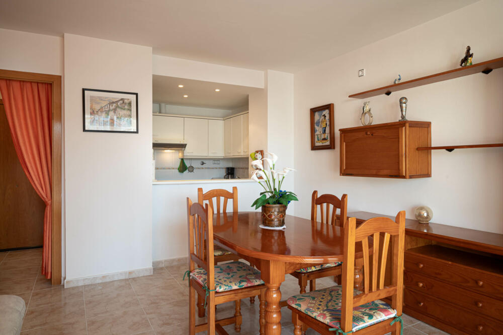 AT006 AT006 Pau Casals Apartament CENTRE Torredembarra