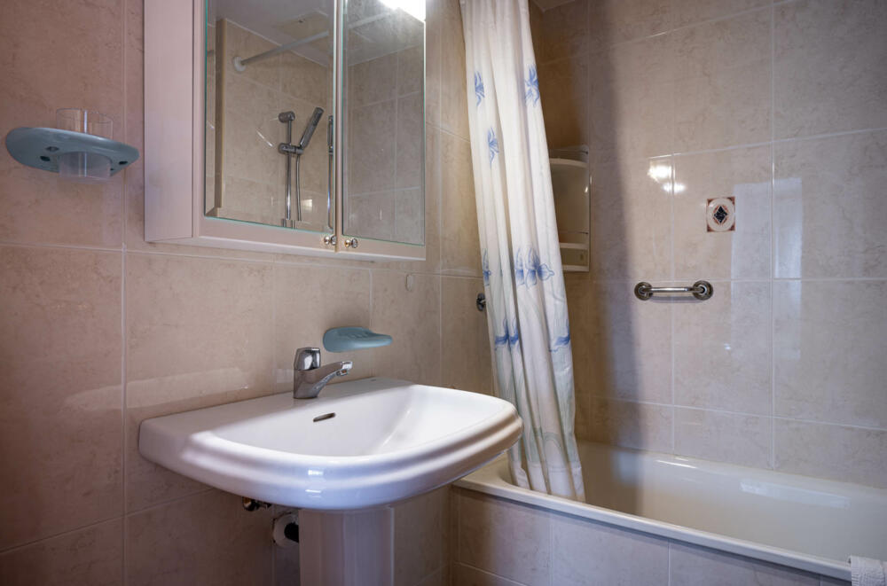 AT006 AT006 Pau Casals Apartament CENTRE Torredembarra