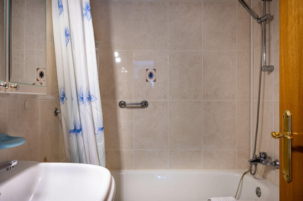 AT006 AT006 Pau Casals Apartament CENTRE Torredembarra