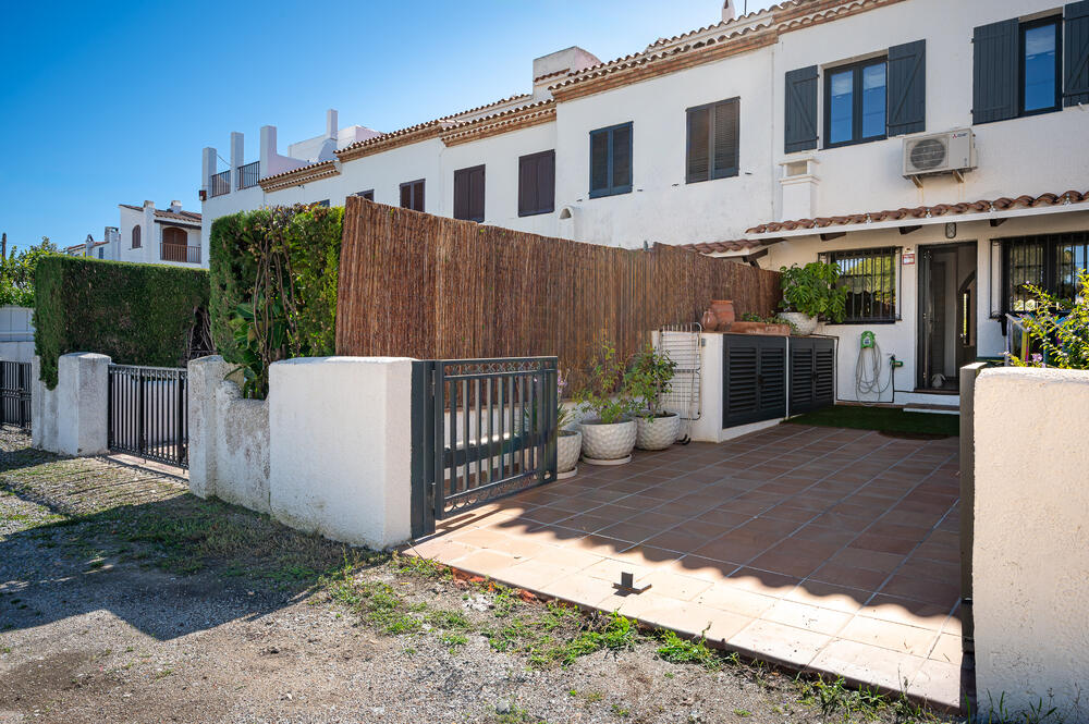 AT153 AT153 Platja Casa / Xalet Creixell AT153 AT153 Platja Casa / Xalet Creixell