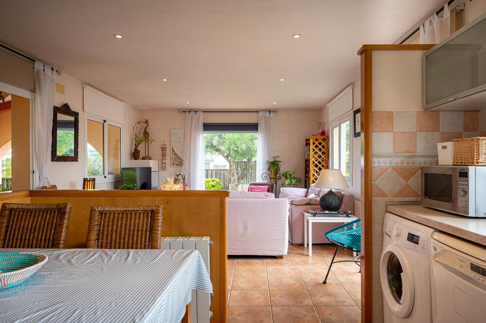 AT002 AT002 Creixell Casa aïllada / Villa Poble Creixell AT002 AT002 Creixell Casa aïllada / Villa Poble Creixell
