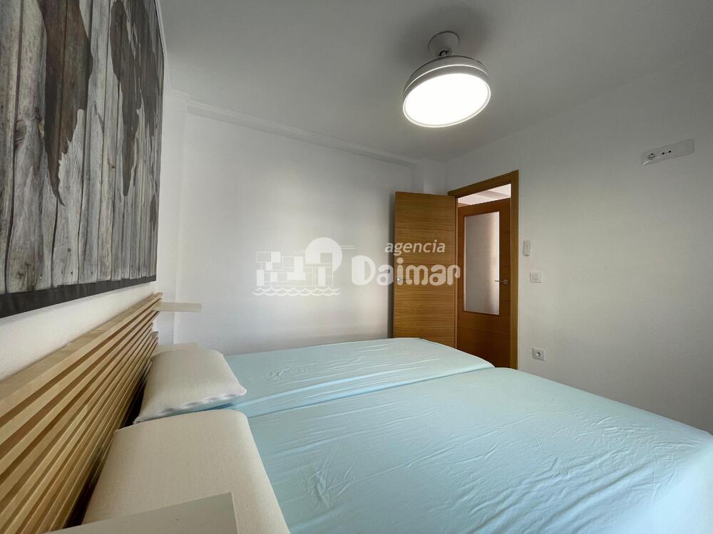 74 NAYADE 3 - 1º - 3 Apartamento CENTRO Daimús