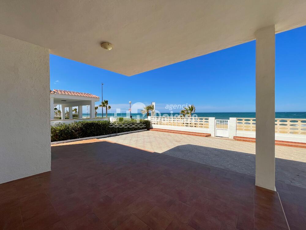 240 CHALET MIRAMAR Casa / Chalet PLAYA DE MIRAMAR Miramar
