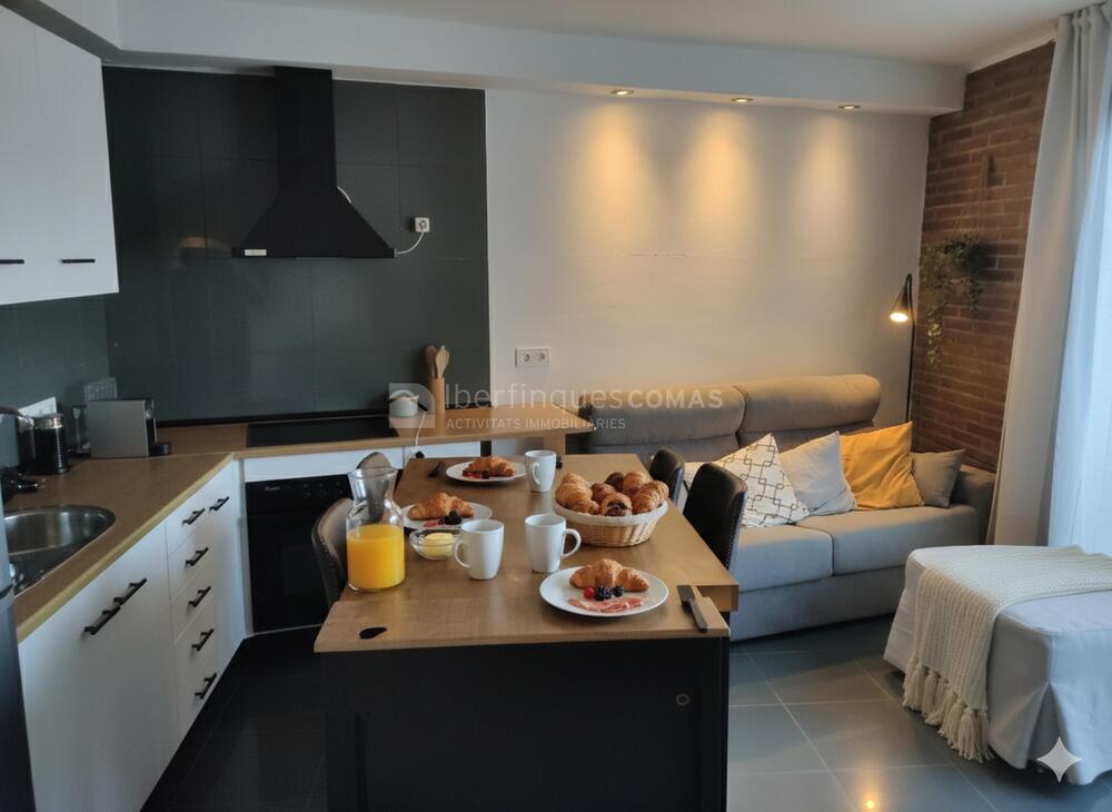 81 Av. Onze de Setembre, 33, 2on, 2ª Apartament Centre Palamós 81 Av. Onze de Setembre, 33, 2on, 2ª Apartament Centre Palamós