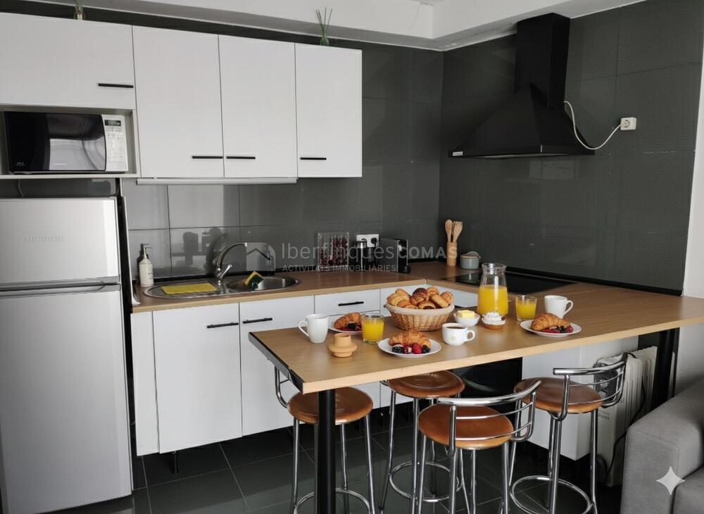 81 Av. Onze de Setembre, 33, 2on, 2ª Apartament Centre Palamós 81 Av. Onze de Setembre, 33, 2on, 2ª Apartament Centre Palamós