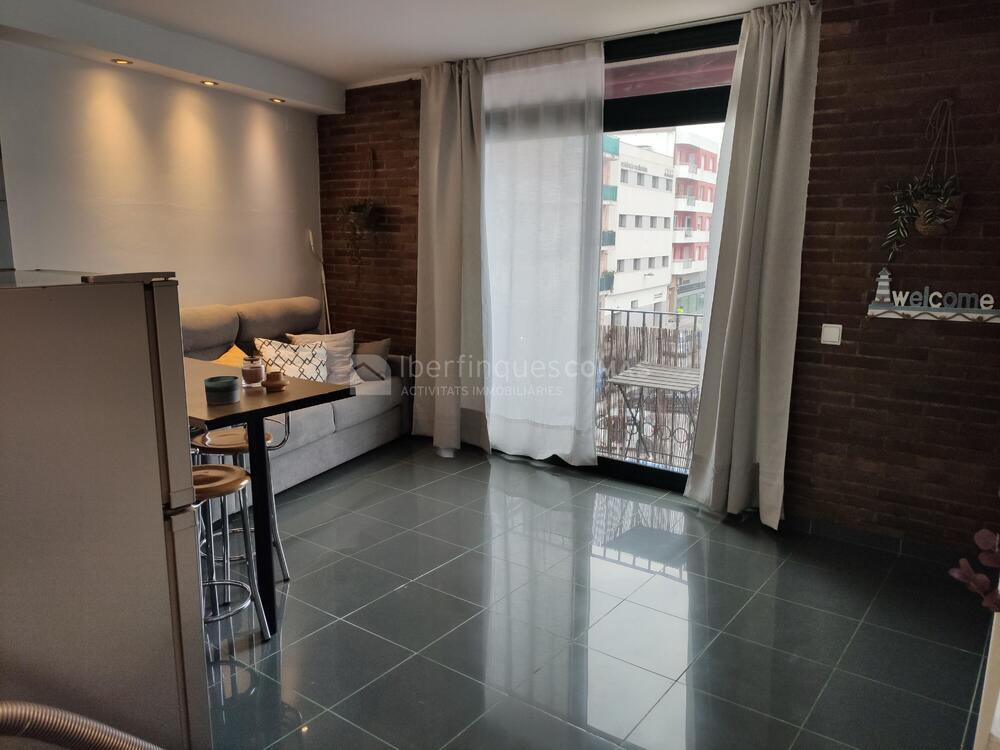 81 Av. Onze de Setembre, 33, 2on, 2ª Apartament Centre Palamós 81 Av. Onze de Setembre, 33, 2on, 2ª Apartament Centre Palamós