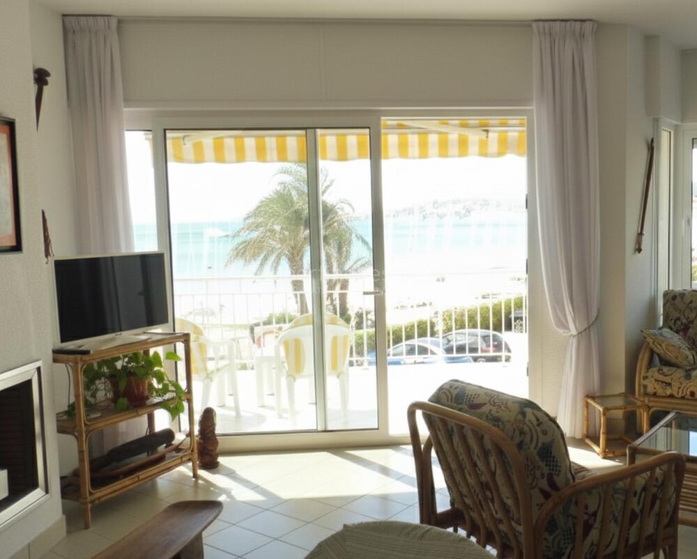 17 Edif. La Rotonda, c/ del Mar, 4, 1er C + parquing 2 Apartament Palamós 17 Edif. La Rotonda, c/ del Mar, 4, 1er C + parquing 2 Apartament Palamós