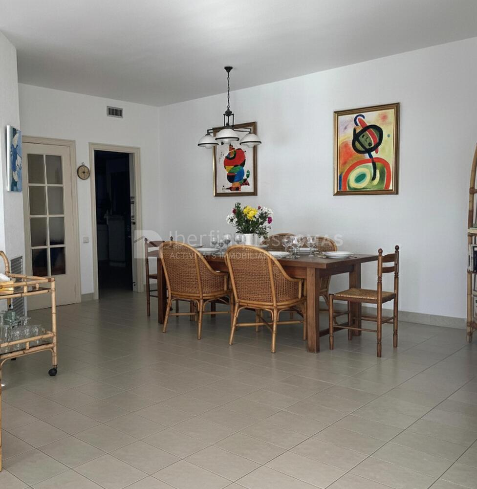 17 Edif. La Rotonda, c/ del Mar, 4, 1er C + parquing 2 Apartament Palamós 17 Edif. La Rotonda, c/ del Mar, 4, 1er C + parquing 2 Apartament Palamós