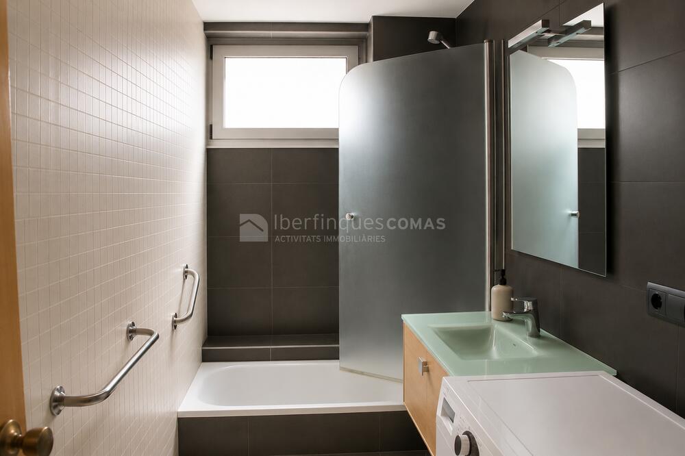 34 Edif. Empordà - Passeig del Mar, 3, Esc. a, planta 11, apartament 41 + parquing núm 6 Apartament Palamós 34 Edif. Empordà - Passeig del Mar, 3, Esc. a, planta 11, apartament 41 + parquing núm 6 Apartament Palamós