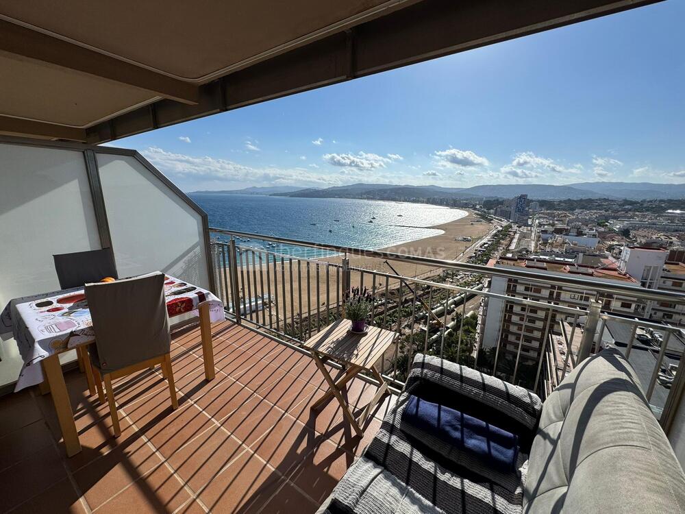 66 Edif. Empordà - Passeig del Mar, 3, esc b, planta 15, porta 115 Apartament Palamós 66 Edif. Empordà - Passeig del Mar, 3, esc b, planta 15, porta 115 Apartament Palamós