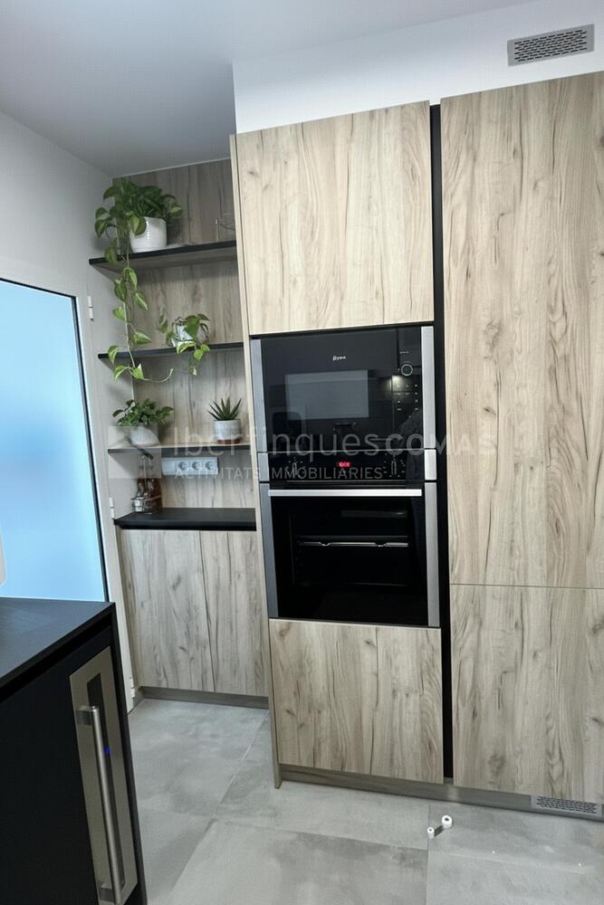 22 c/ Ramón i Cajal 8 - Àtic 1er + parquing c/ Provença 16, núm 108 Apartament Palamós 22 c/ Ramón i Cajal 8 - Àtic 1er + parquing c/ Provença 16, núm 108 Apartament Palamós