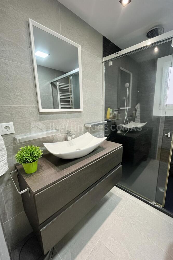 22 c/ Ramón i Cajal 8 - Àtic 1er + parquing c/ Provença 16, núm 108 Apartament Palamós 22 c/ Ramón i Cajal 8 - Àtic 1er + parquing c/ Provença 16, núm 108 Apartament Palamós
