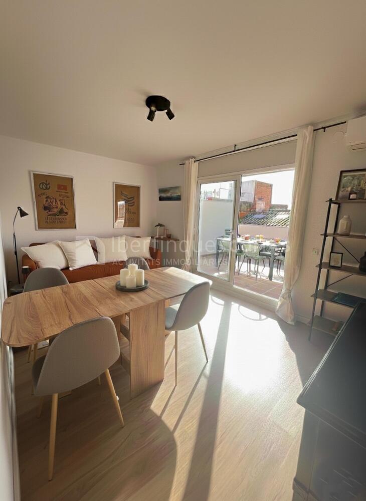 22 c/ Ramón i Cajal 8 - Àtic 1er + parquing c/ Provença 16, núm 108 Apartament Palamós 22 c/ Ramón i Cajal 8 - Àtic 1er + parquing c/ Provença 16, núm 108 Apartament Palamós