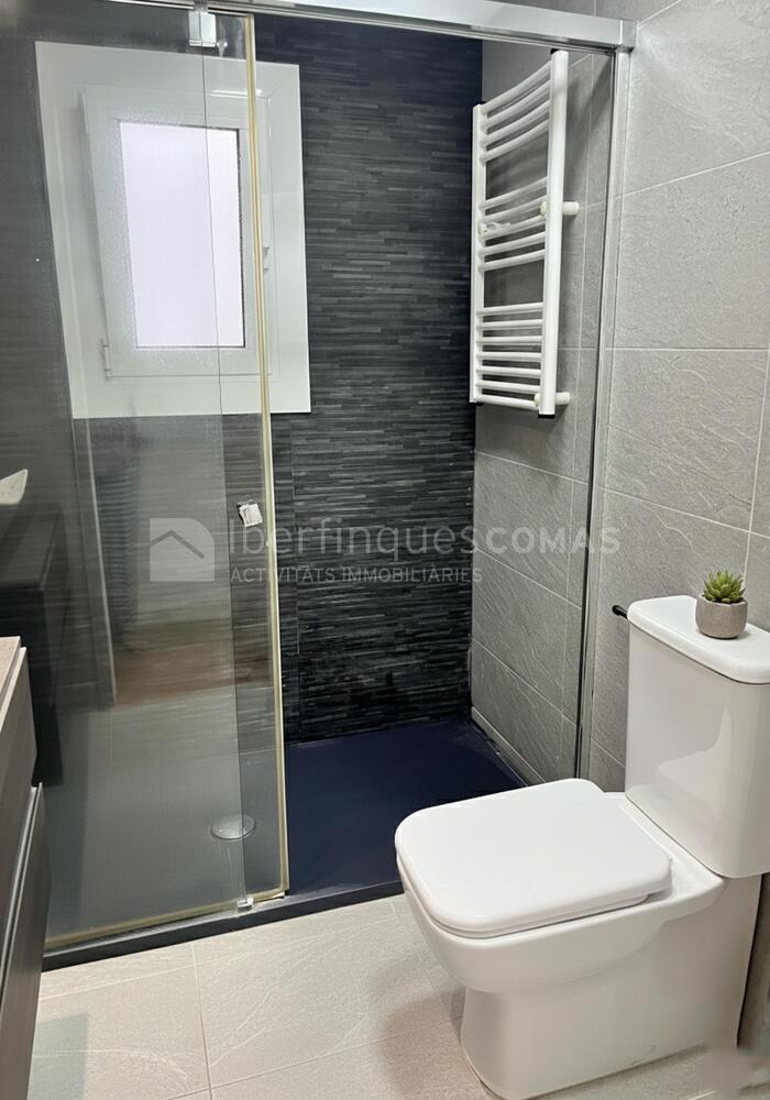 22 c/ Ramón i Cajal 8 - Àtic 1er + parquing c/ Provença 16, núm 108 Apartament Palamós 22 c/ Ramón i Cajal 8 - Àtic 1er + parquing c/ Provença 16, núm 108 Apartament Palamós