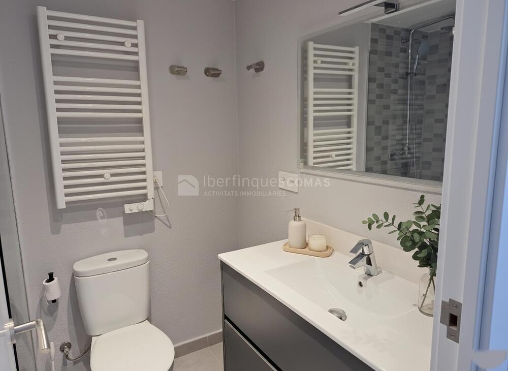 02 C/ Santa Bárbara 13-15, esc B, 2on 1ª Apartament centre Palamós 02 C/ Santa Bárbara 13-15, esc B, 2on 1ª Apartament centre Palamós