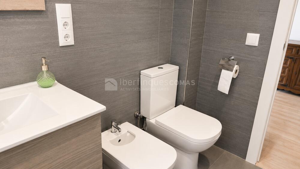 89 Ed. Empordà Esc A planta 18, porta 69 Apartament Passeig del Mar Palamós 89 Ed. Empordà Esc A planta 18, porta 69 Apartament Passeig del Mar Palamós
