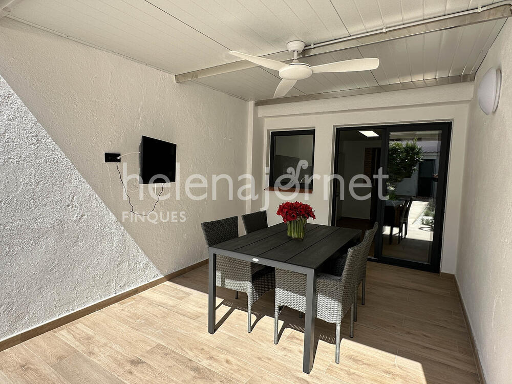 70171 Àngel Guimerà Village house  Sant Feliu de Guíxols