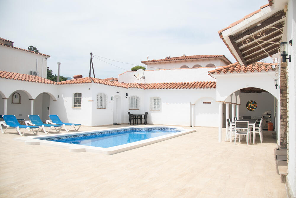 V-VIENA VILLA VIENA Villa privée / Villa Mont-roig del Camp V-VIENA VILLA VIENA Villa privée / Villa Mont-roig del Camp