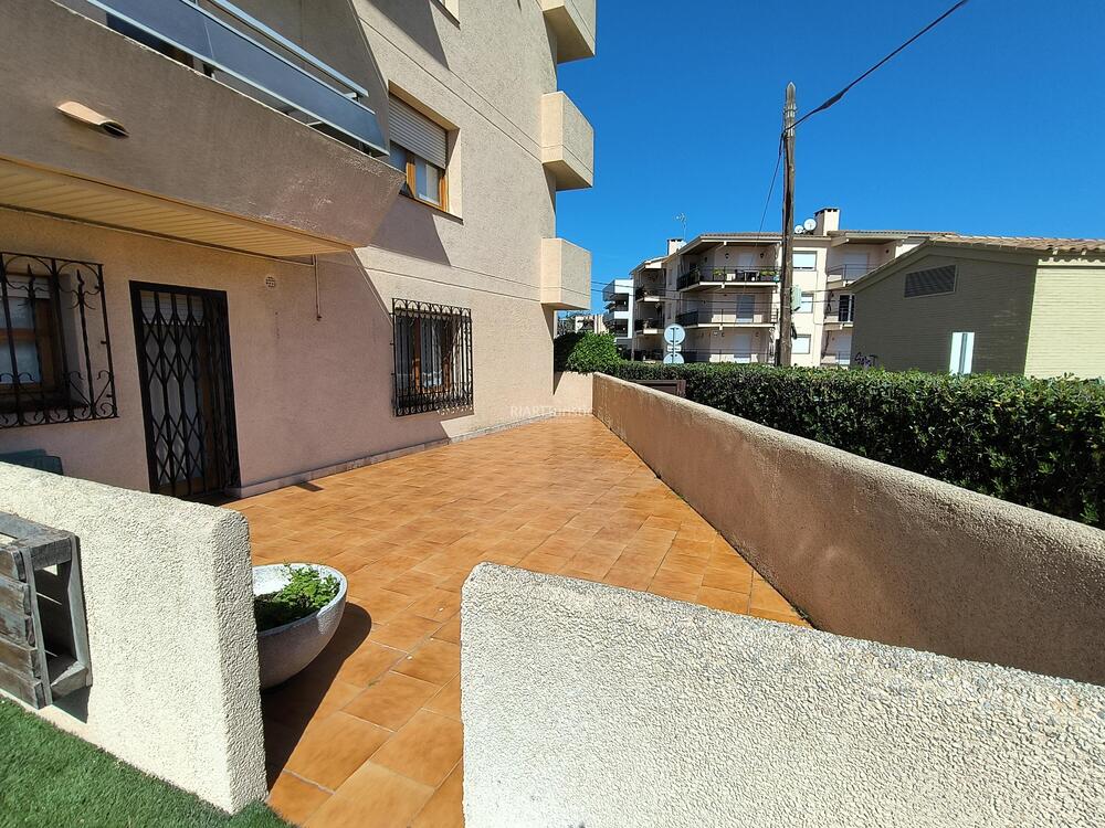 L04.9.407/13 MARITIM  IV  07/13 Apartment COSTA BRAVA TORRE VALENTINA - CALONGE
