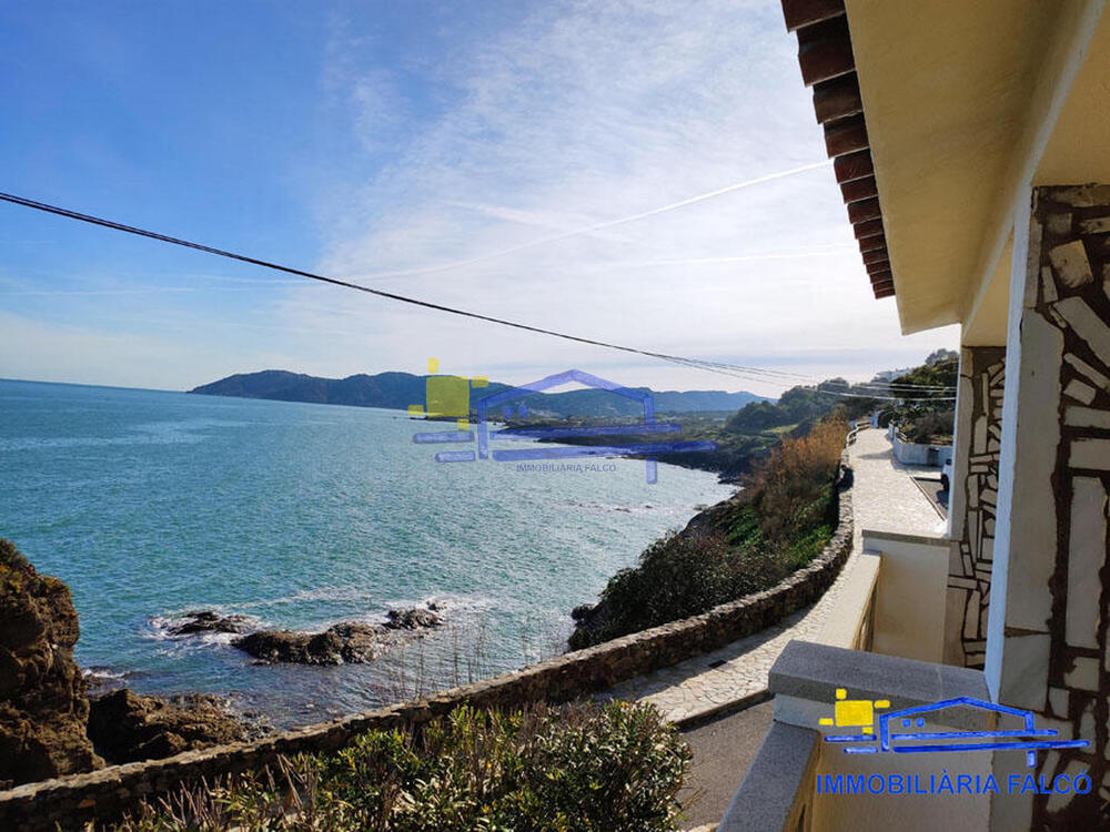 CAS 2 CAS 2 Casa aïllada / Villa Llançà CAS 2 CAS 2 Casa aïllada / Villa Llançà