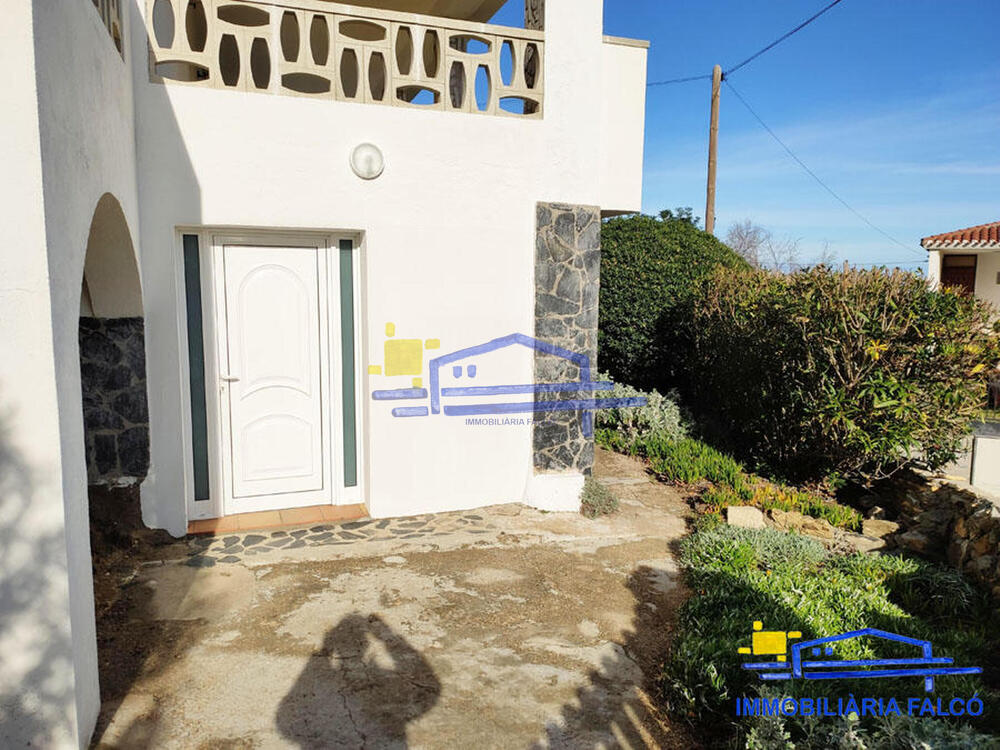 CAS 2 CAS 2 Casa aïllada / Villa Llançà CAS 2 CAS 2 Casa aïllada / Villa Llançà