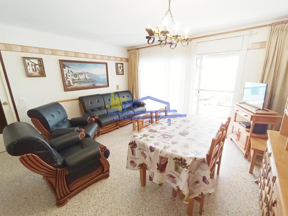 AP-8 FONDU Apartament El Port Llançà AP-8 FONDU Apartament El Port Llançà