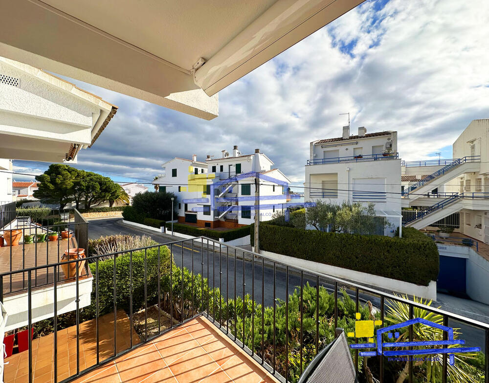 AP-36 SALA Apartment Sant Carles LLANÇÀ AP-36 SALA Apartment Sant Carles LLANÇÀ