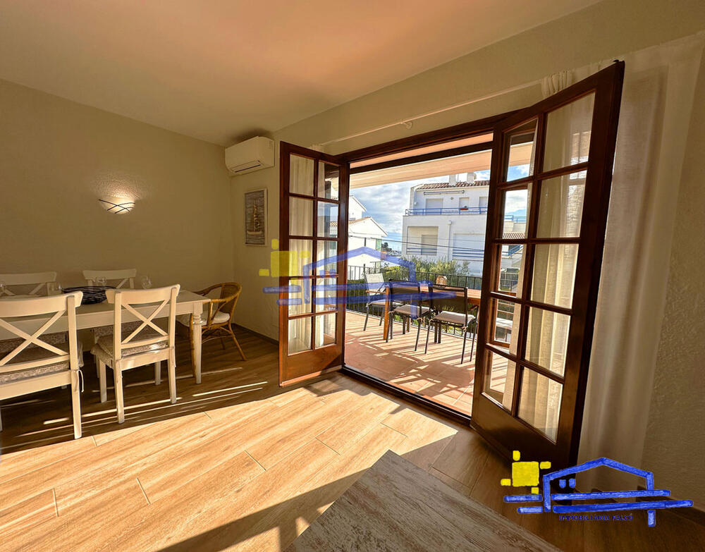 AP-36 SALA Apartment Sant Carles LLANÇÀ AP-36 SALA Apartment Sant Carles LLANÇÀ