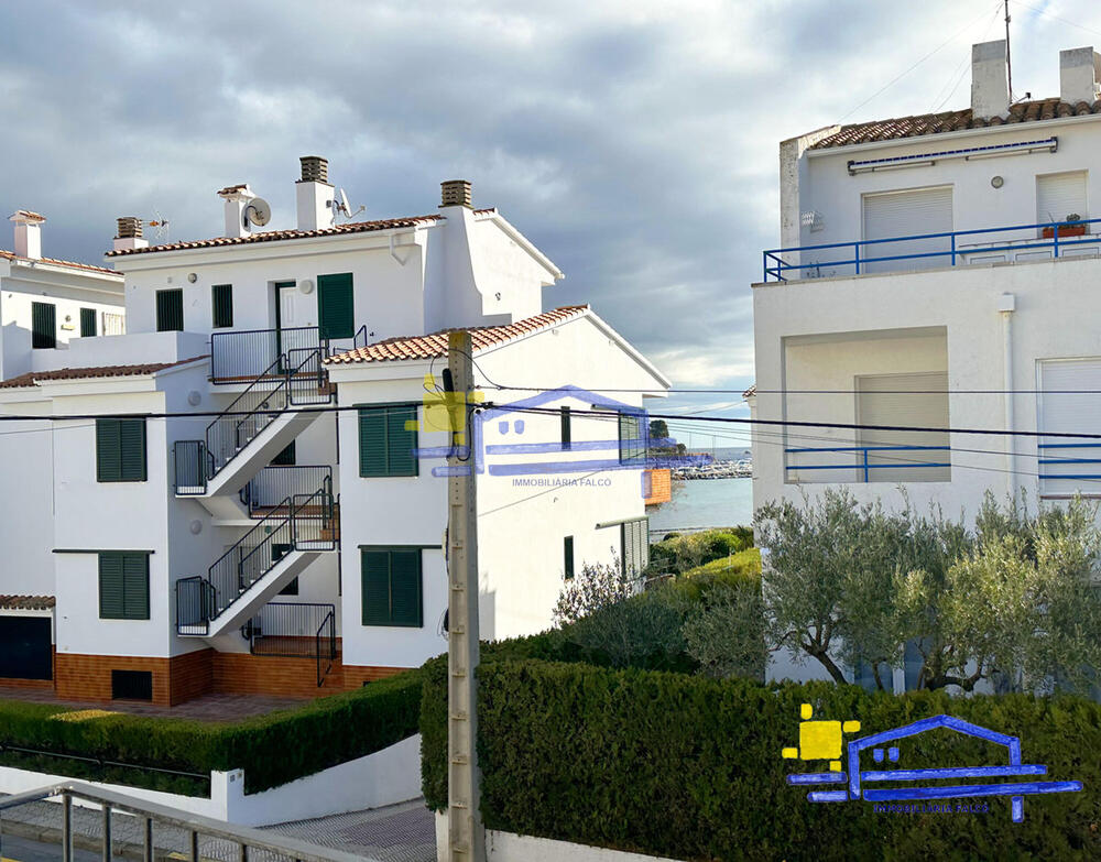 AP-36 SALA Apartment Sant Carles LLANÇÀ AP-36 SALA Apartment Sant Carles LLANÇÀ