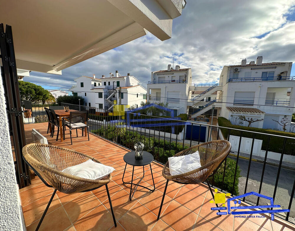 AP-36 SALA Apartment Sant Carles LLANÇÀ AP-36 SALA Apartment Sant Carles LLANÇÀ