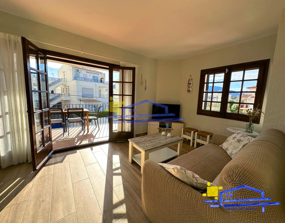 AP-36 SALA Apartment Sant Carles LLANÇÀ AP-36 SALA Apartment Sant Carles LLANÇÀ