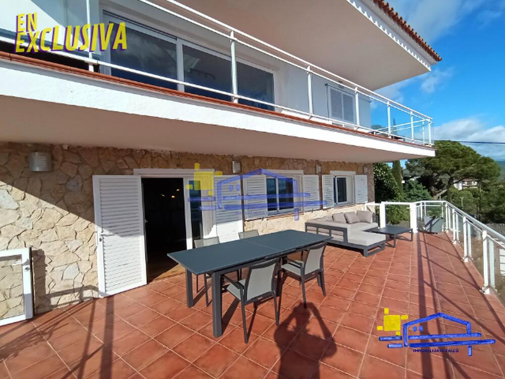 CAS-11 Espectacular casa totalmente reformada con las mejores vistas panoramicas de llançà Casa aislada / Villa fané de dalt Llançà CAS-11 Espectacular casa totalmente reformada con las mejores vistas panoramicas de llançà Casa aislada / Villa fané de dalt Llançà