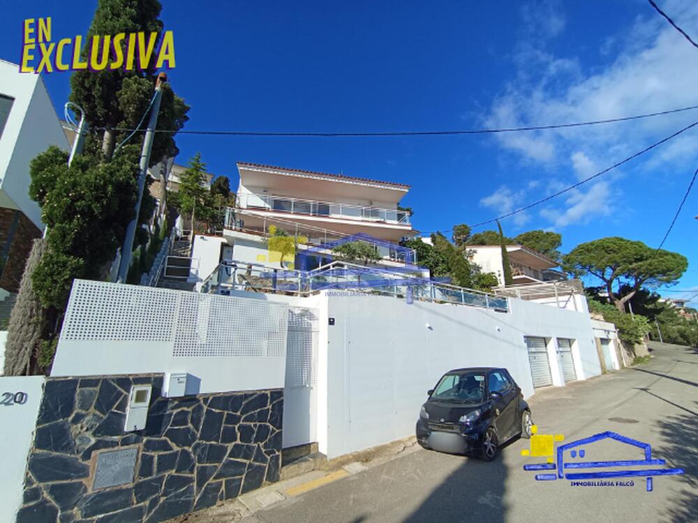 CAS-11 Espectacular casa totalmente reformada con las mejores vistas panoramicas de llançà Casa aislada / Villa fané de dalt Llançà CAS-11 Espectacular casa totalmente reformada con las mejores vistas panoramicas de llançà Casa aislada / Villa fané de dalt Llançà