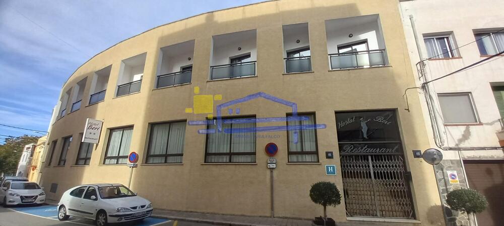 AP.25-23 Hotel en ple fucnionament al centre de Llançà Espai comercial Llançà AP.25-23 Hotel en ple fucnionament al centre de Llançà Espai comercial Llançà