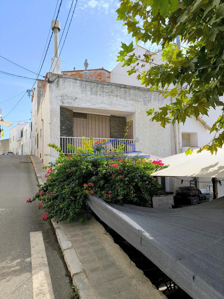 CAS-10 Casa al Port de la Selva al vell mig de la vila amb vistes al mar. Apartamento Vila centre Port de la Selva (El) CAS-10 Casa al Port de la Selva al vell mig de la vila amb vistes al mar. Apartamento Vila centre Port de la Selva (El)