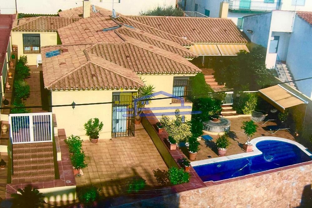 CAS-15 CAS-15 Casa aïllada / Villa port de llançà Llançà CAS-15 CAS-15 Casa aïllada / Villa port de llançà Llançà