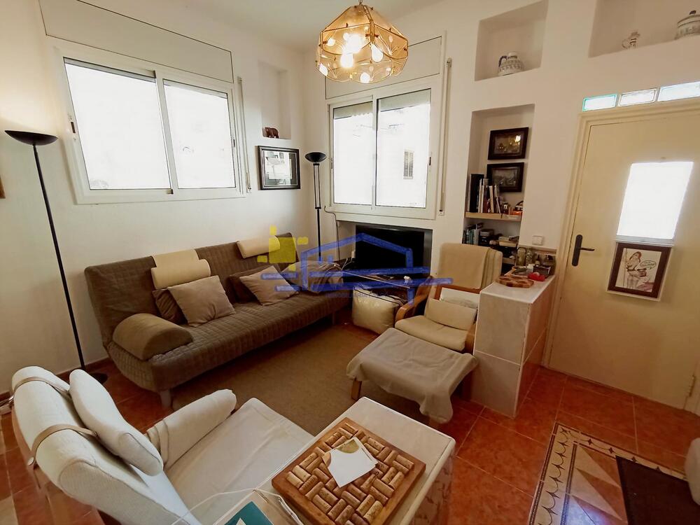 AP.15-1 Estudi de una habitació al centre de la Vila. Piso La Vila Llançà AP.15-1 Estudi de una habitació al centre de la Vila. Piso La Vila Llançà