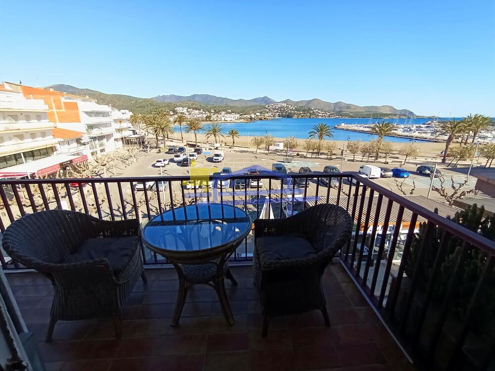 AP.11-3 Apartament en primera línia de mar al Port de Llançà. Apartamento Llançà AP.11-3 Apartament en primera línia de mar al Port de Llançà. Apartamento Llançà