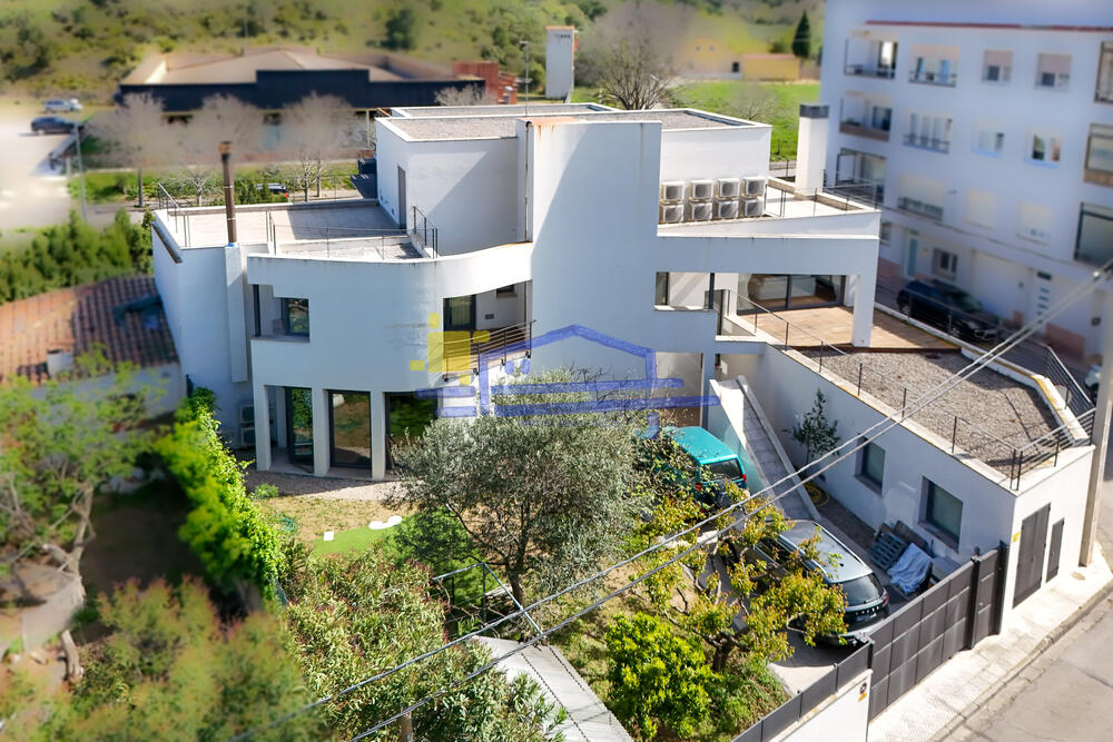 CAS-8 Exclusiva casa unifamiliar en venda a Llançà Casa aïllada / Villa La Vila Llançà CAS-8 Exclusiva casa unifamiliar en venda a Llançà Casa aïllada / Villa La Vila Llançà