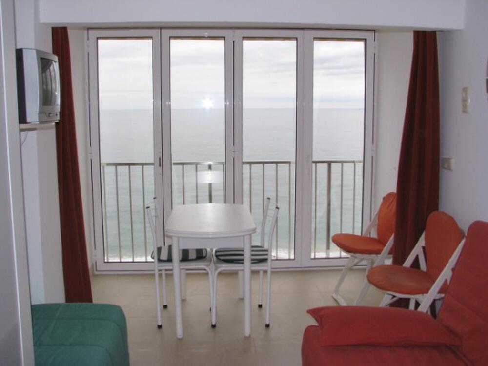 BEACH PALACE CB08 Estudio frente al mar con vistas infinitas Apartment Platja d'Aro BEACH PALACE CB08 Estudio frente al mar con vistas infinitas Apartment Platja d'Aro
