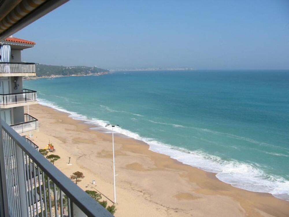 BEACH PALACE CB08 Estudio frente al mar con vistas infinitas Apartment Platja d'Aro BEACH PALACE CB08 Estudio frente al mar con vistas infinitas Apartment Platja d'Aro