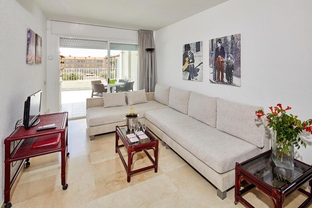CENT-B-01 Centremar 5 adultos vista piscina Apartamento Estartit (L´) CENT-B-01 Centremar 5 adultos vista piscina Apartamento Estartit (L´)