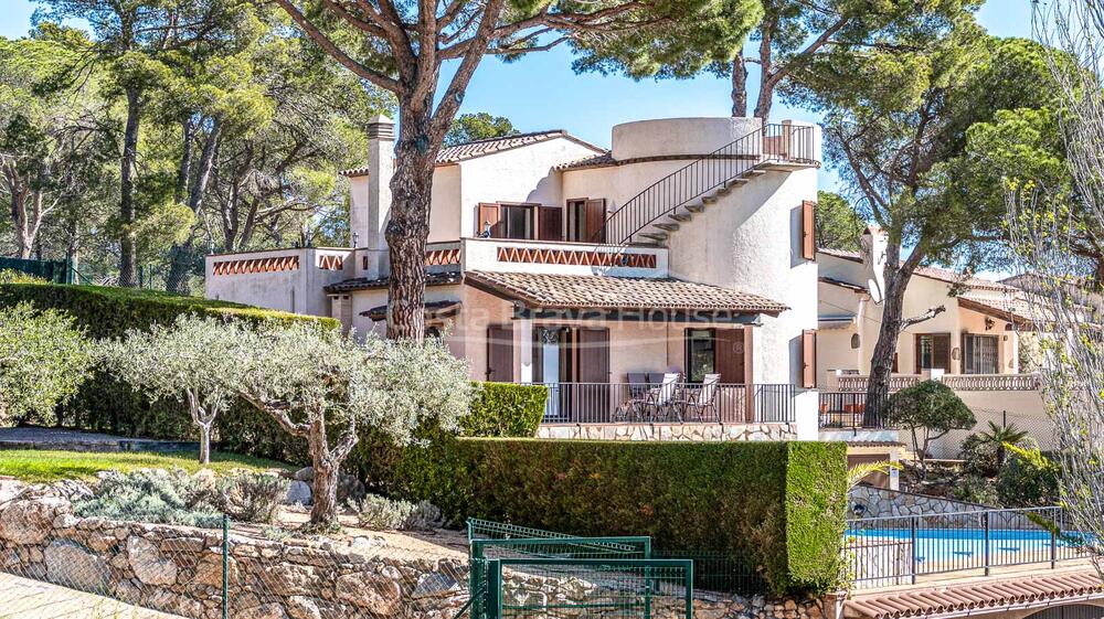 VENT-VOLENDAM 15 CASA TORRE VELLA Casa aislada / Villa Estartit (L´) VENT-VOLENDAM 15 CASA TORRE VELLA Casa aislada / Villa Estartit (L´)