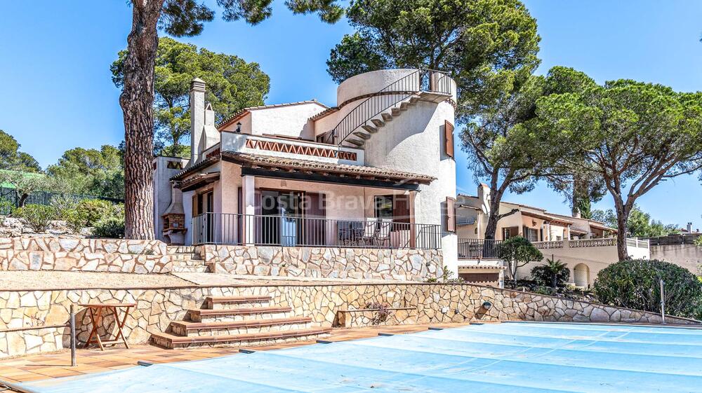 VENT-VOLENDAM 15 CASA TORRE VELLA Casa aislada / Villa Estartit (L´) VENT-VOLENDAM 15 CASA TORRE VELLA Casa aislada / Villa Estartit (L´)