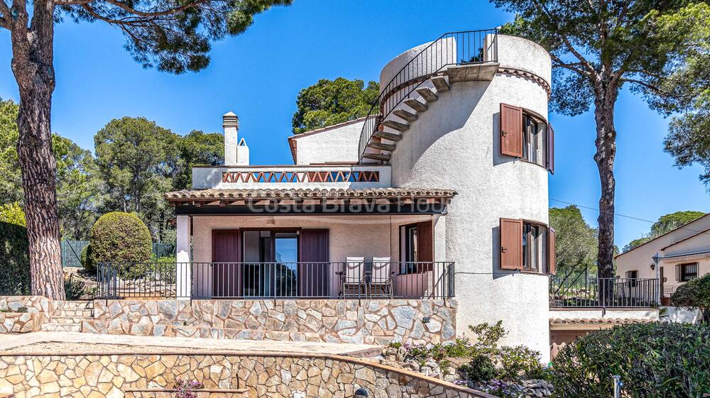 VENT-VOLENDAM 15 CASA TORRE VELLA Casa aislada / Villa Estartit (L´) VENT-VOLENDAM 15 CASA TORRE VELLA Casa aislada / Villa Estartit (L´)